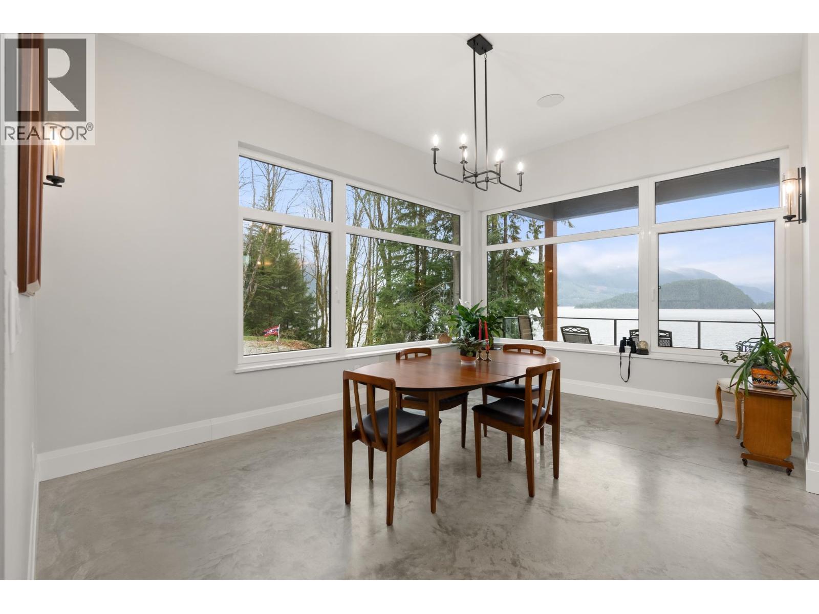 103 Witherby Road, Gibsons, British Columbia V0N 1V6 - Photo 7 - R3085193